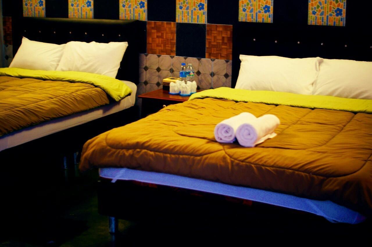 I Na Seaview Hostel Rayong Exterior photo