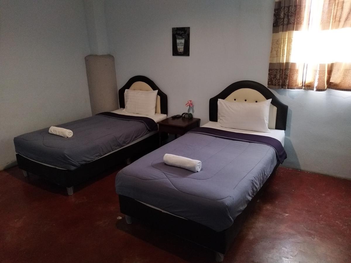 I Na Seaview Hostel Rayong Exterior photo